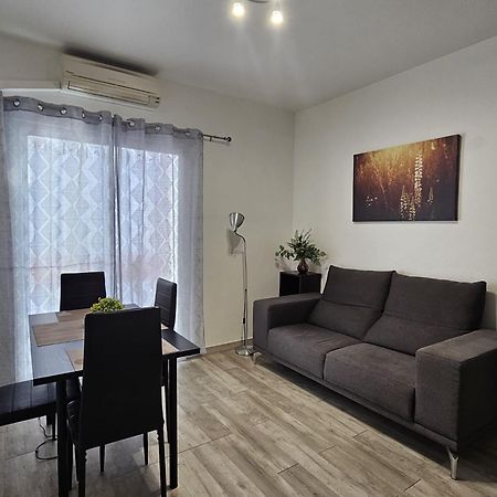 Apartamentos Sleep In Madrid Bagian luar foto