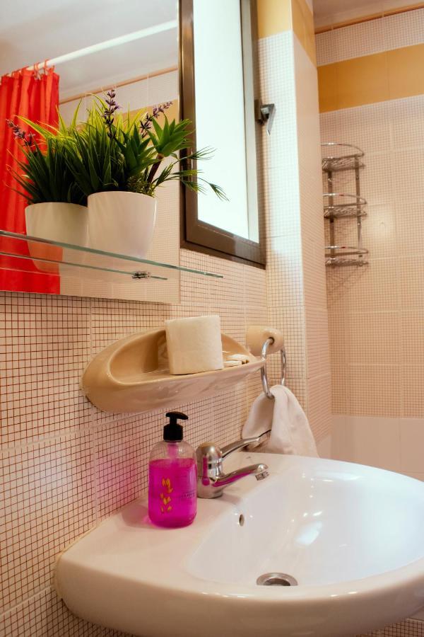 Apartamentos Sleep In Madrid Bagian luar foto