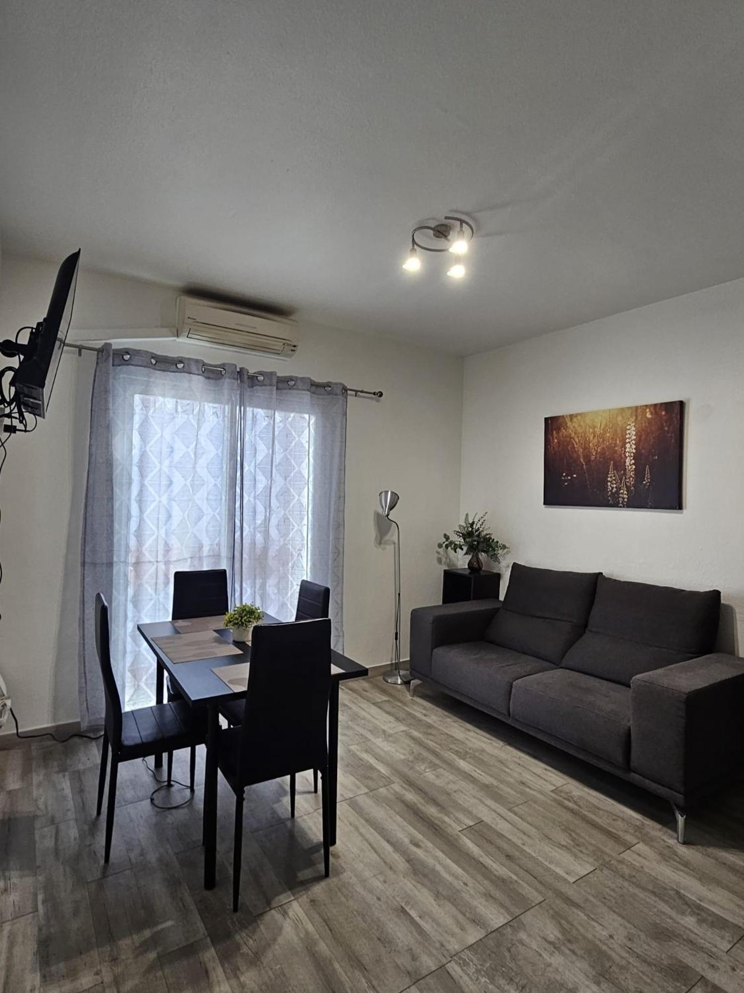 Apartamentos Sleep In Madrid Bagian luar foto