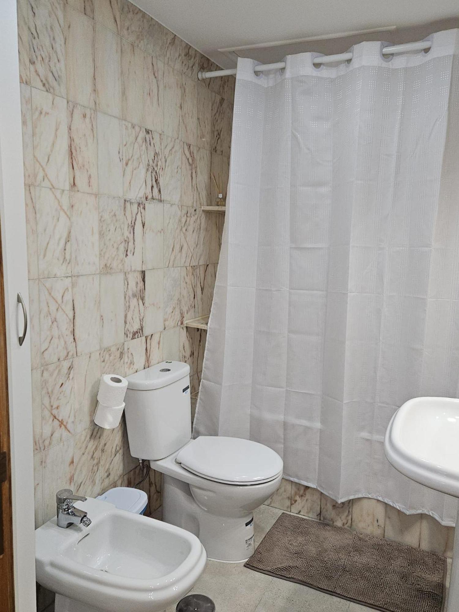Apartamentos Sleep In Madrid Bagian luar foto